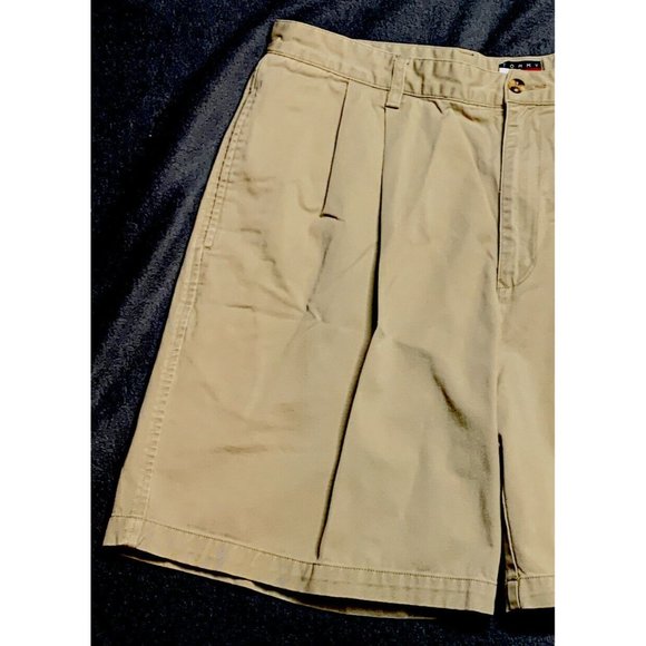 Men's Tommy Hilfiger Pleated Front Shorts Khaki Size 38 Inseam 7.5 - Picture 2 of 7
